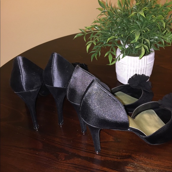 SOLD - Picture 2 of 8